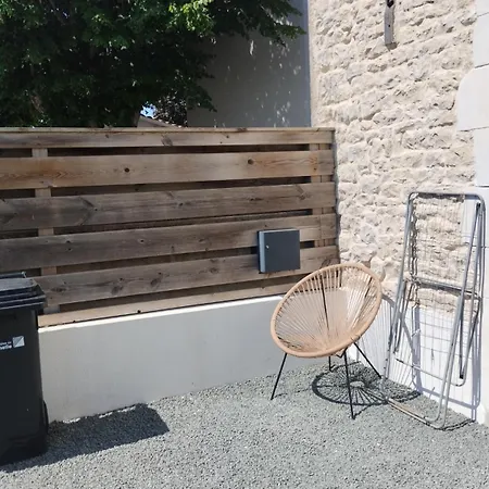 Maison 1 Double Holiday home Lagord